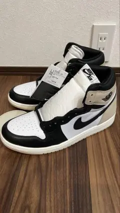 Nike W Air Jordan 1 Retro High OG ラテ