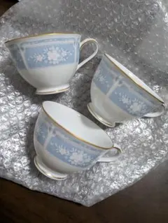 Noritakeカップソーサー3点セット＋お皿1枚