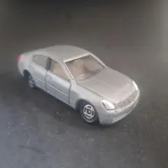 トミカ No.8 日産 スカイライン 2001年発売のサムネイル