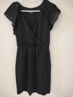 AXアルマーニエクスチェンジ カシュクール黒ワンピース 0のサムネイル