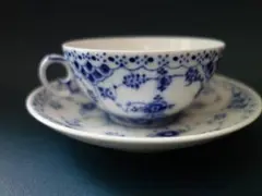 ロイヤルコペンハーゲン ブルーフルーテッド ハーフレース ティーカップ002
