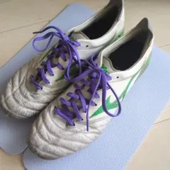 ♡ミズノ　モレリアネオIV スーパーホワイトパール×ネオングリーン