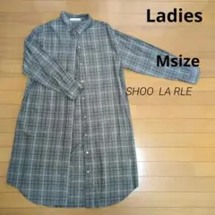 シャツ　トップス