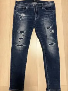 AZUL ダメージジーンズ