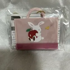 ファミリア　カプセルトイ　ウサギとリンゴのカプセルトイ　新品未開封