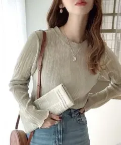 classical ELF ラウンドネック袖　メローブラウス