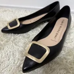 美品✨ ファビオルスコーニ　バックル　パンプス　ポインテッドトゥ　レザー　金具のサムネイル