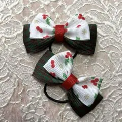 クリスマスリボンヘアゴム 2個セット 赤い花柄