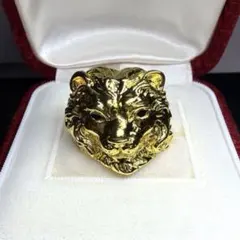 ライオン Lion ゴールド 立体彫刻 グリーン ロング ネックレス k59 