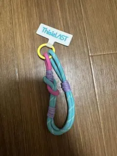 ThisieLAST カラフルストラップ
