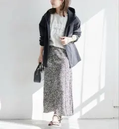 SLOBE IENA アソートフラワーマーメイドスカート 花柄 ブラック