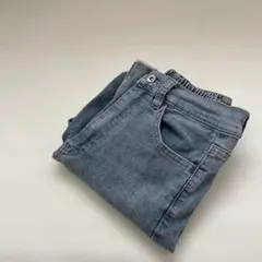 Item thumbnail for item 74c75e80-c5c5-4571-ac49-05943a9a3aac