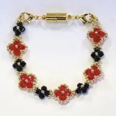 ハンドメイド　クローバーブレスレット