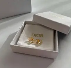Dior PETIT CD STUDS ピアス 片耳 未使用 箱・タグ付き - メルカリ