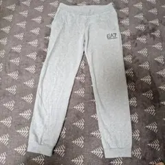 EA7 Emporio Armani グレー 長ズボン 10A