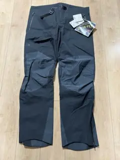 Item thumbnail for item 0ee8b6a2-98b3-4056-91de-35af5f77c942