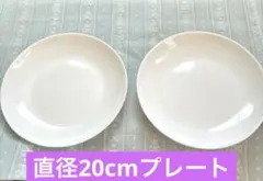 ヤマザキパン　白い皿　2枚のサムネイル