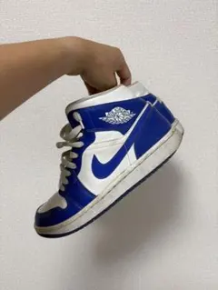 NIKE AIR JORDAN 1 MID ケンタッキーのサムネイル