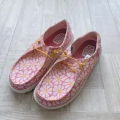 Item thumbnail for item a8f3f7d1-cb03-4eae-b2fb-a0481188b077