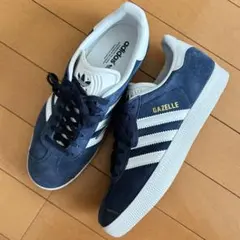 adidas GAZELLE ネイビー スニーカーのサムネイル