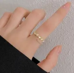 ゴールド金　激カワ指輪☆韓国フリーサイズ　ラグジュアリー