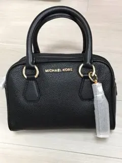 【期間限定お値下げ中】マイケルコース ショルダーバック ブラック 黒