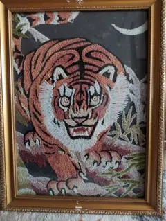 トラ 刺繍絵 虎 刺繍絵 魔除け | Shop at Mercari from Japan! | Buyee