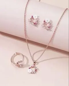 可愛いネックレス指輪セット ピンクゴールド白花リングシルバーストーンパール結婚式