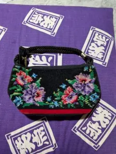花柄刺繍 ハンドバッグ
