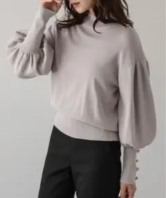 AMELY バルーンスリーブモックネックニット　5,980円