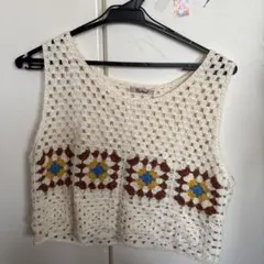 美品 カギ針編みベスト　カーキグリーン