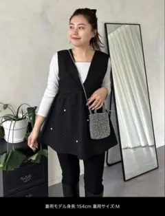 プロズヴェール（PROSE VERSE）深VネックパールペプラムベストM