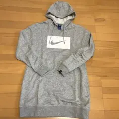 nikeレディースパーカー