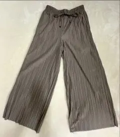 ❗️値下げ❗️HK WORKS LONDON プリーツワイドパンツ