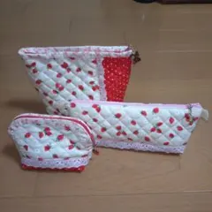 いちご柄キルティングポーチ3点セット