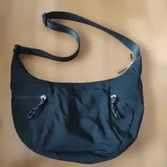 lululemon ショルダーバッグ ブラック ナイロン 6Lのサムネイル