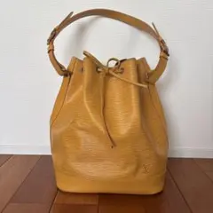 LOUIS VUITTON ショルダーバッグ　エピ