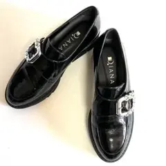 極美品❤️ダイアナ シュリンクエナメル ローファー　ビジュー