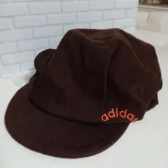 【美品】終値❢アディダス　キャップ帽子キャスケット　茶色　ブラウンコーディネート
