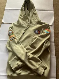 The North Face オリーブグリーン パーカー