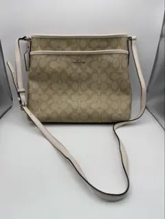 COACH シグネチャー ショルダーバッグ ベージュのサムネイル