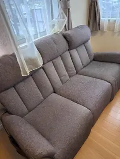 電動リクライニング機能付きグレーソファ