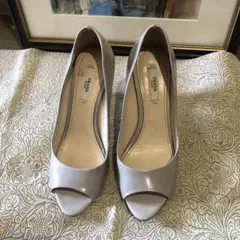 PRADA グレー オープントゥ パンプス 35.5