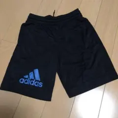 adidas 黒 ハーフパンツ 140サイズ