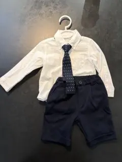 【期間限定値下げ】子供用のフォーマルスーツセット　90センチ