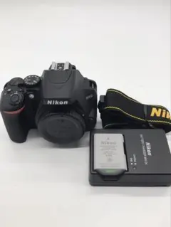 Nikon D5500 新品級 シャッター数323 バッテリー&充電器つき - メルカリ