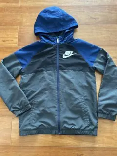 Nike キッズ　ジュニア　L パーカー　ウィンドブレーカー