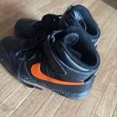 NIKE AIR FORCE 1のサムネイル