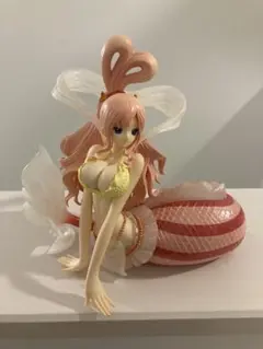 ワンピース　しらほし姫　DXフィギュア〜THE GRANDLINE LADY