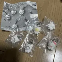 サンリオ　ふわふわスノー　めじるしアクセサリー